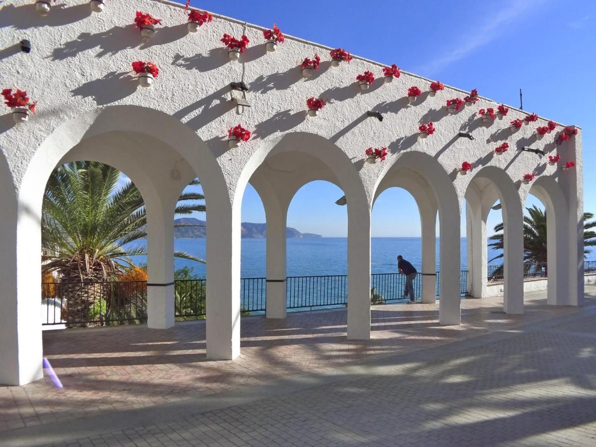 Апартаменты R1357 Balcon De Europa Нерха Экстерьер фото
